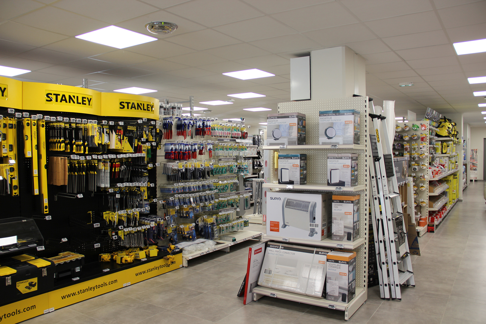 Costamagna Do It Yourself Shops / Decoration / Furniture / Creative