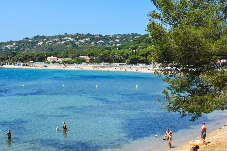 La Garonnette beach | Water sports Sainte-Maxime | Golfe de Saint ...