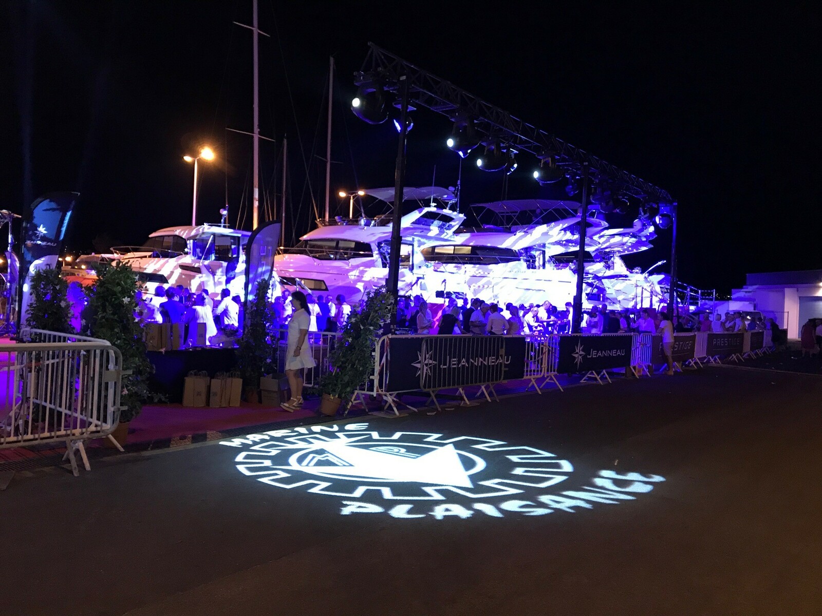 SAS Marine Plaisance Auto / moto / cycle / bateau / Chantier naval