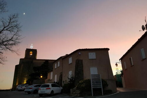 Parking de l'église promenade deï Barri