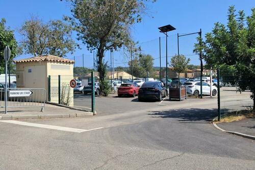 Parking du stade_Cogolin