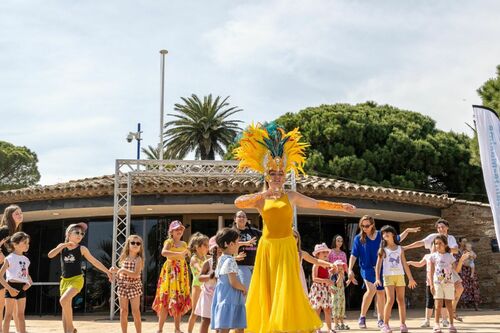 Spectacle de danse «  coquillages et crustacés » par la tribu des artistes_Sainte-Maxime