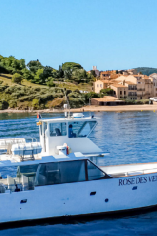 Boat trip 1 hour Saint-Tropez on the boat Rose des vents