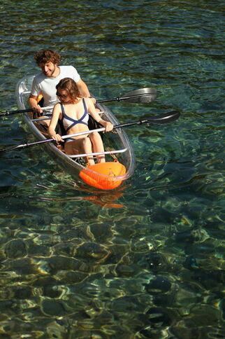 Kayak transparent