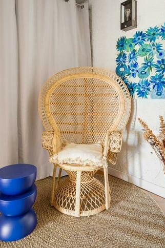 Petit Salon
