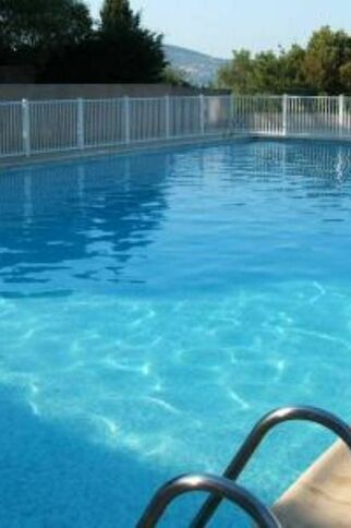 Piscine Meublé Lavillat à Gassin gassin.eu