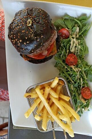 Burger de Boeuf - La Ciboulette - restaurant avec vue panoramique à Gassin - https://gassin.eu