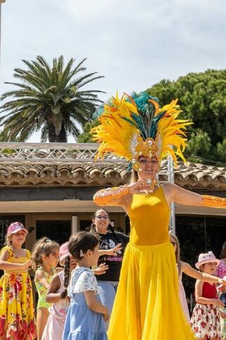 Spectacle de danse «  coquillages et crustacés » par la tribu des artistes_Sainte-Maxime