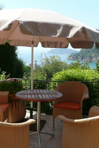 Terrasse villa M et Mme ALVARES